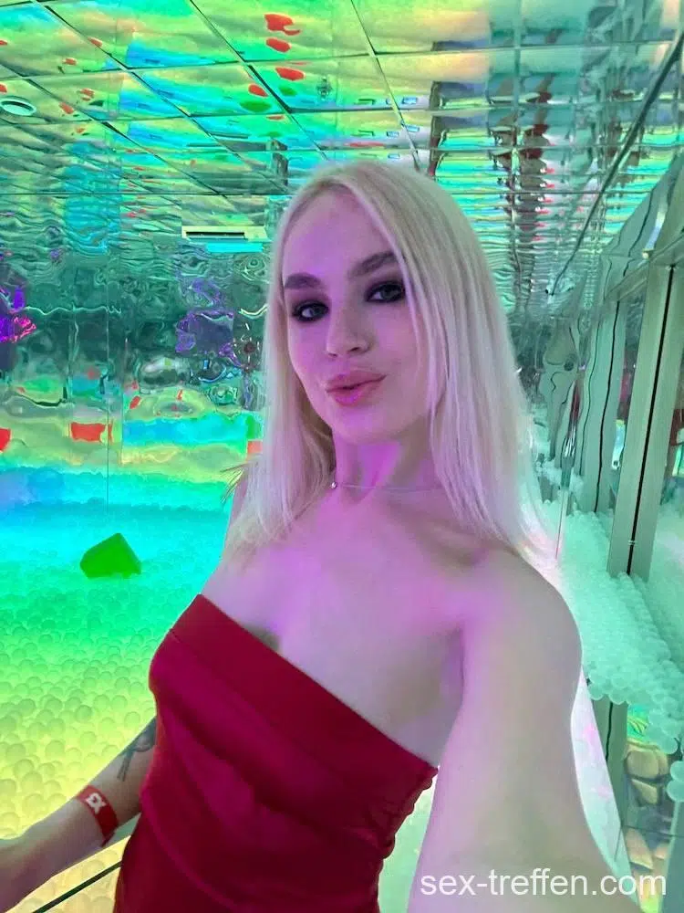 Bild 02 von blasgeiler Frau für sofortigen Oralsex in Berlin Sofort Oralsex in Berlin mit Frau Bild 02